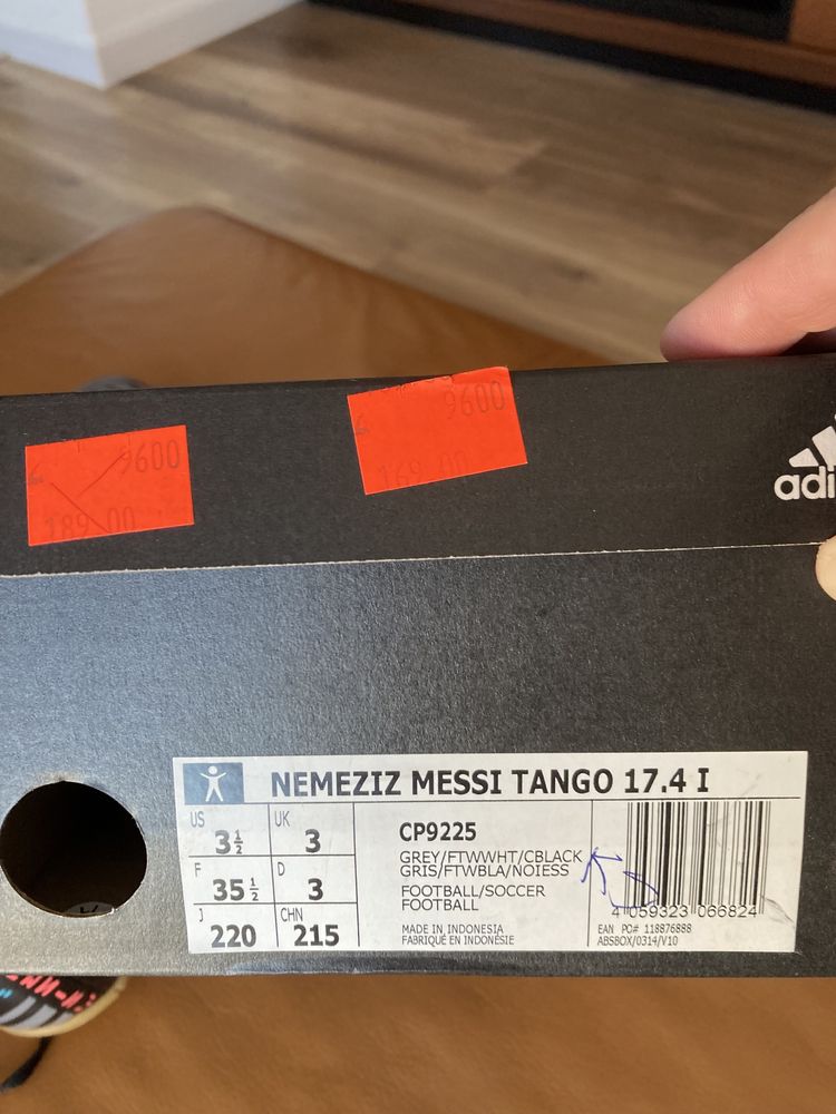 Buty do piłki nożnej Adidas roz. 35,5