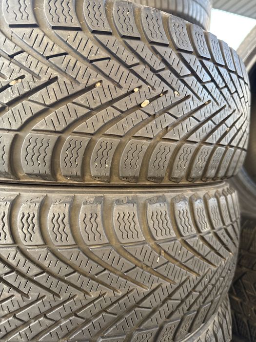 Шини резина 185/60/15 r15 Pirelli комплект зимні