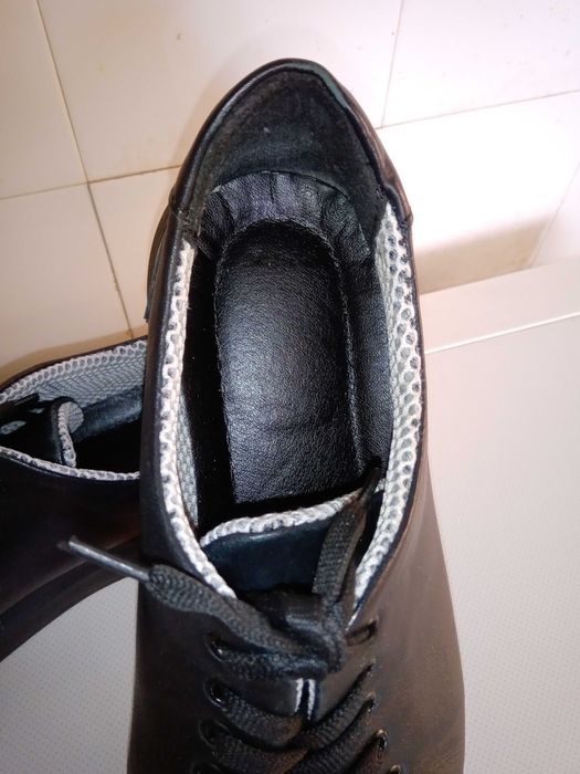 Кросівки уні-секс чорні шкіряні на платформі р.40