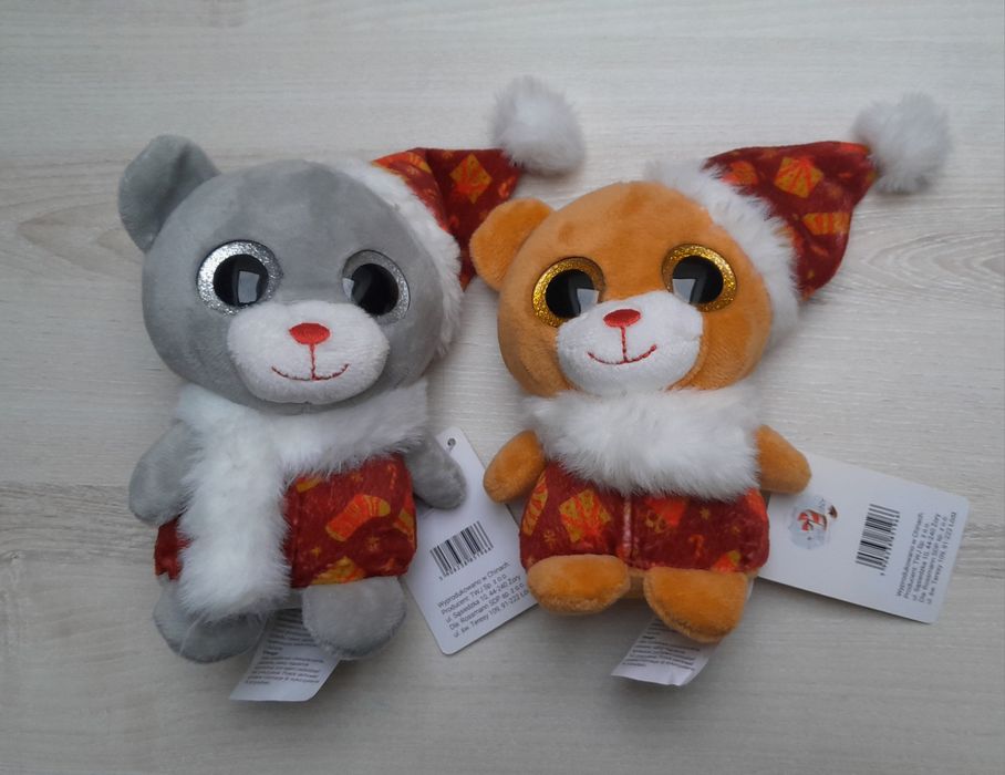 2 pluszowe misie z motywem świąt