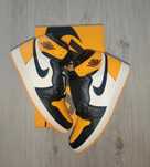 Air Jordan 1 High Taxi