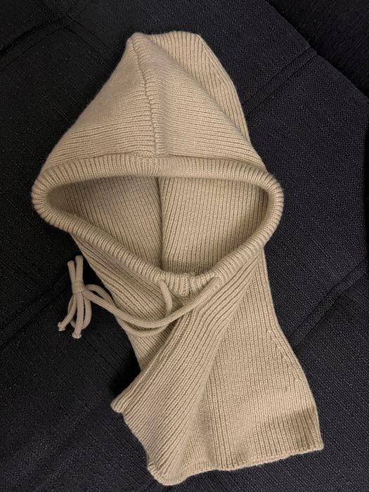 Женская шапка,капор