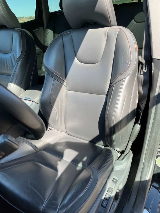 Volvo XC 60 2.0 D4 VOR - NACIONAL