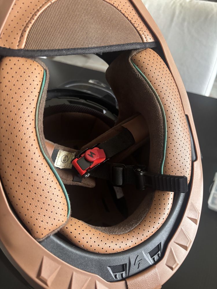 Capacete scorpion EXO-HX1 CARBON SE BLACK / GOLD