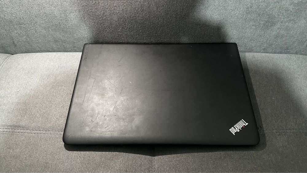 Ноутбук Lenovo ThinkPad E560 / 15.6" / Core i5-6200U /8GB/120ssd