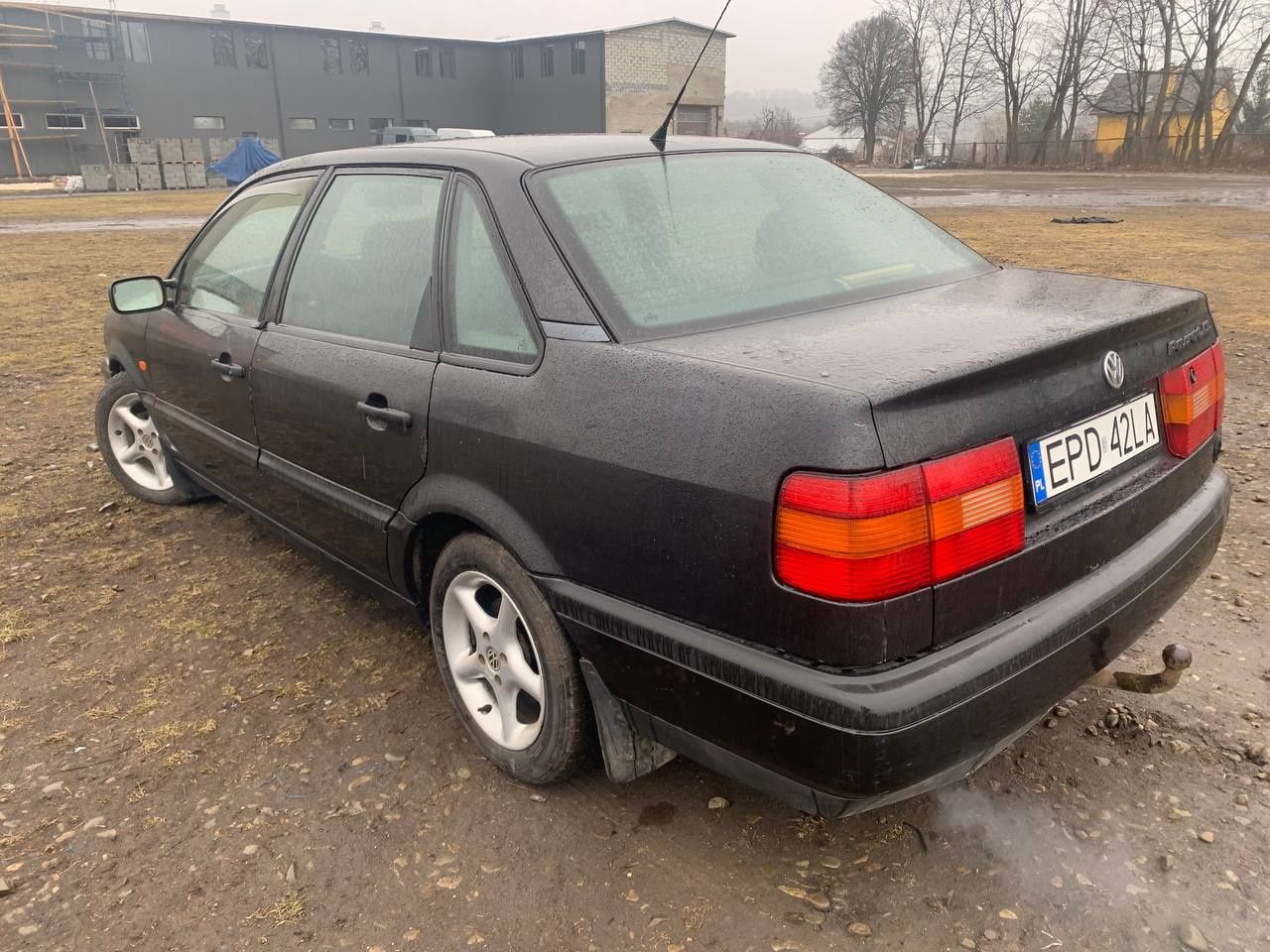 Продам vw passat b4 1.8 газ-бензин на повному ходу