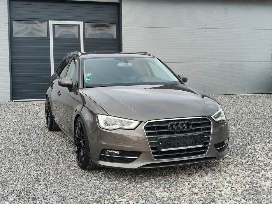 Audi A3 Sportback 8V 1.6 TDI / Xenon / Navi / Alu 19 / Eibach / Nowy Rozrząd / z Niemiec
