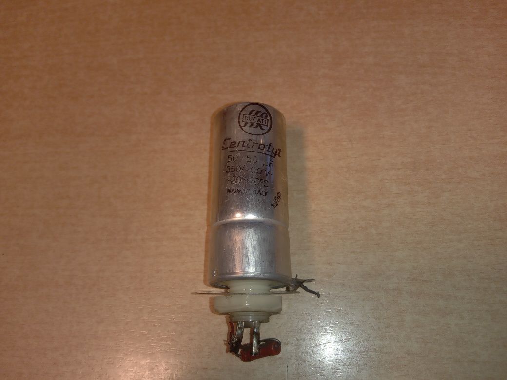 Kondensator Centrolyt 50+50 uF -350/400V do lampowca