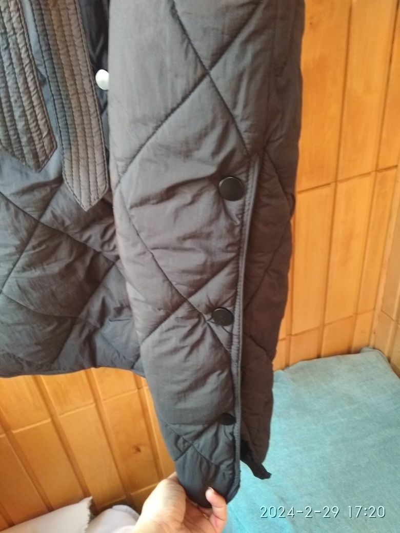 Жіноче стьогане пальто 42-44 розмір
