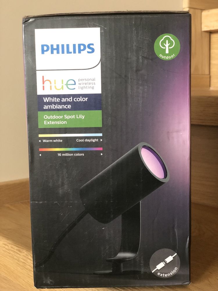 Розумний вуличний світильник Philips Hue Outdoor Lily Sprike Spots