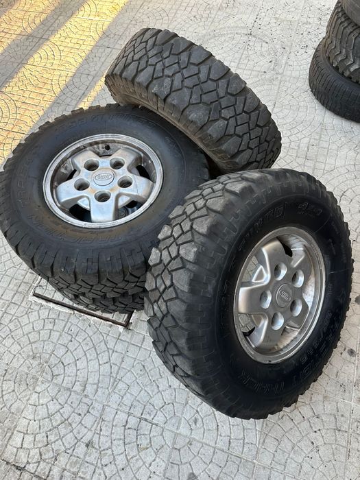 Pneus 265 75 R16