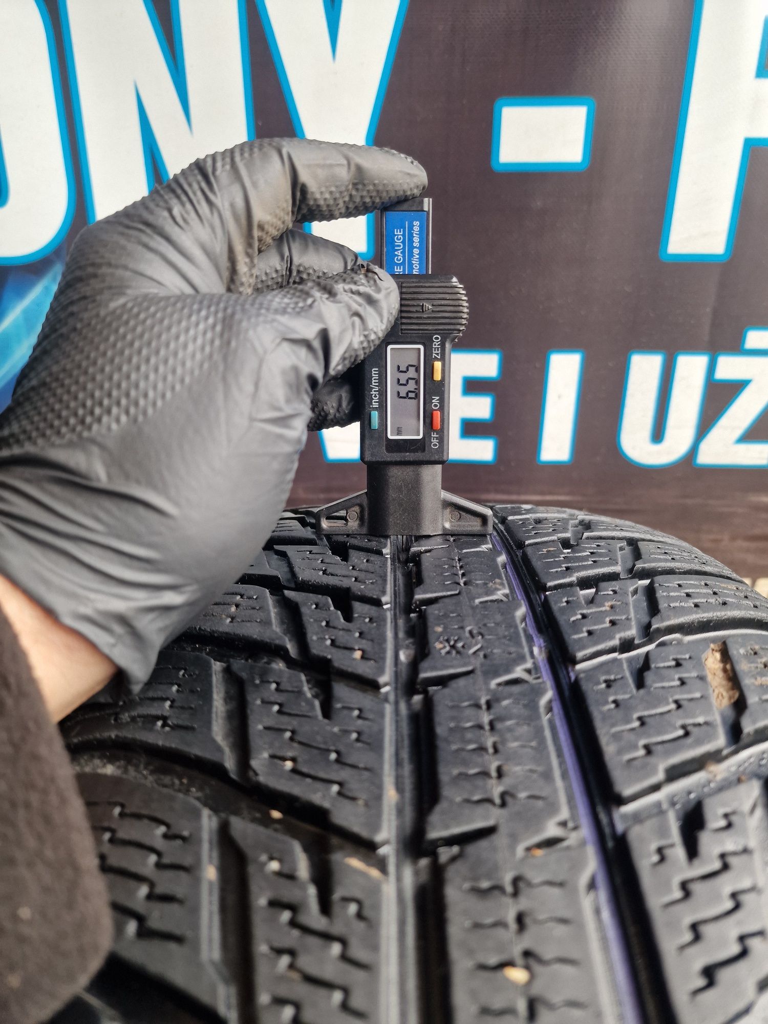 Opony zimowe 225/60/17 Nokian Para 6.5mm