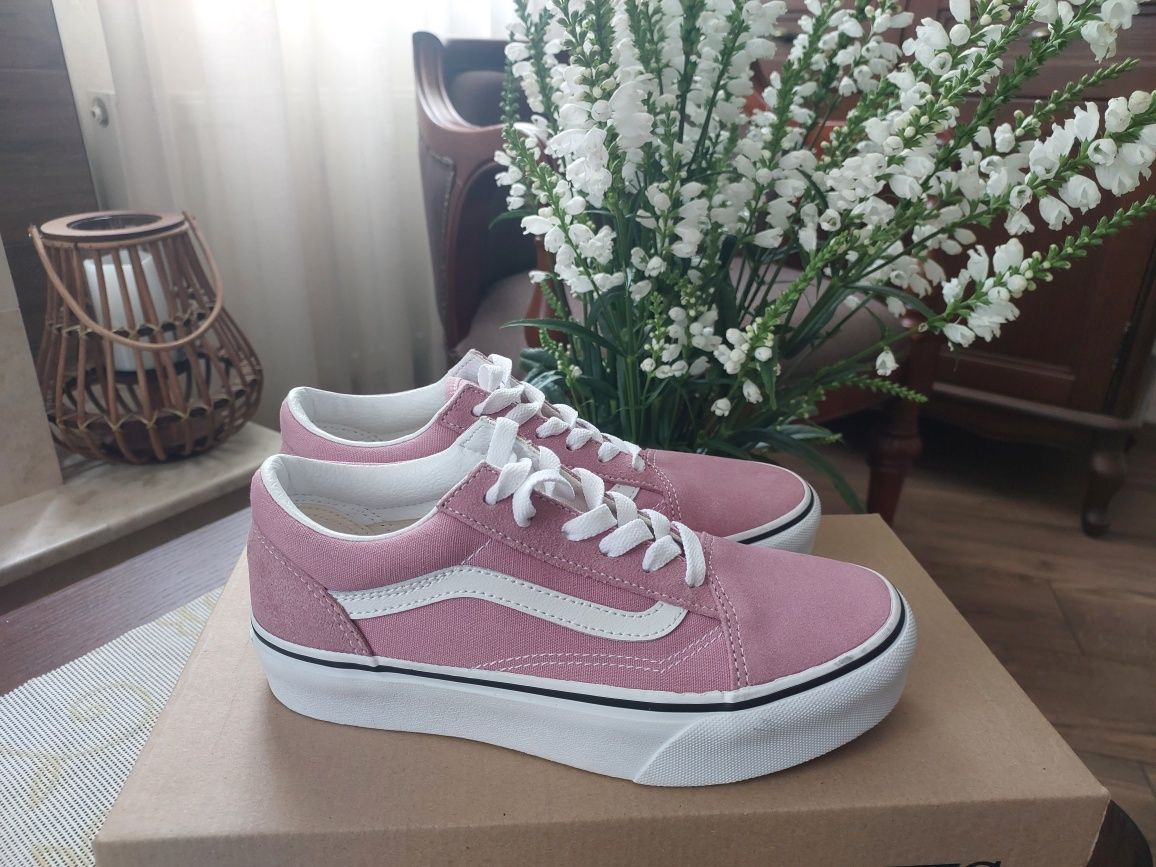 Продам кеди Vans Old Skool Platform