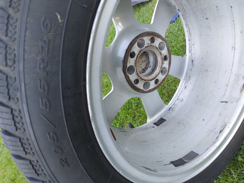 Opony zimowe 205/55/R16