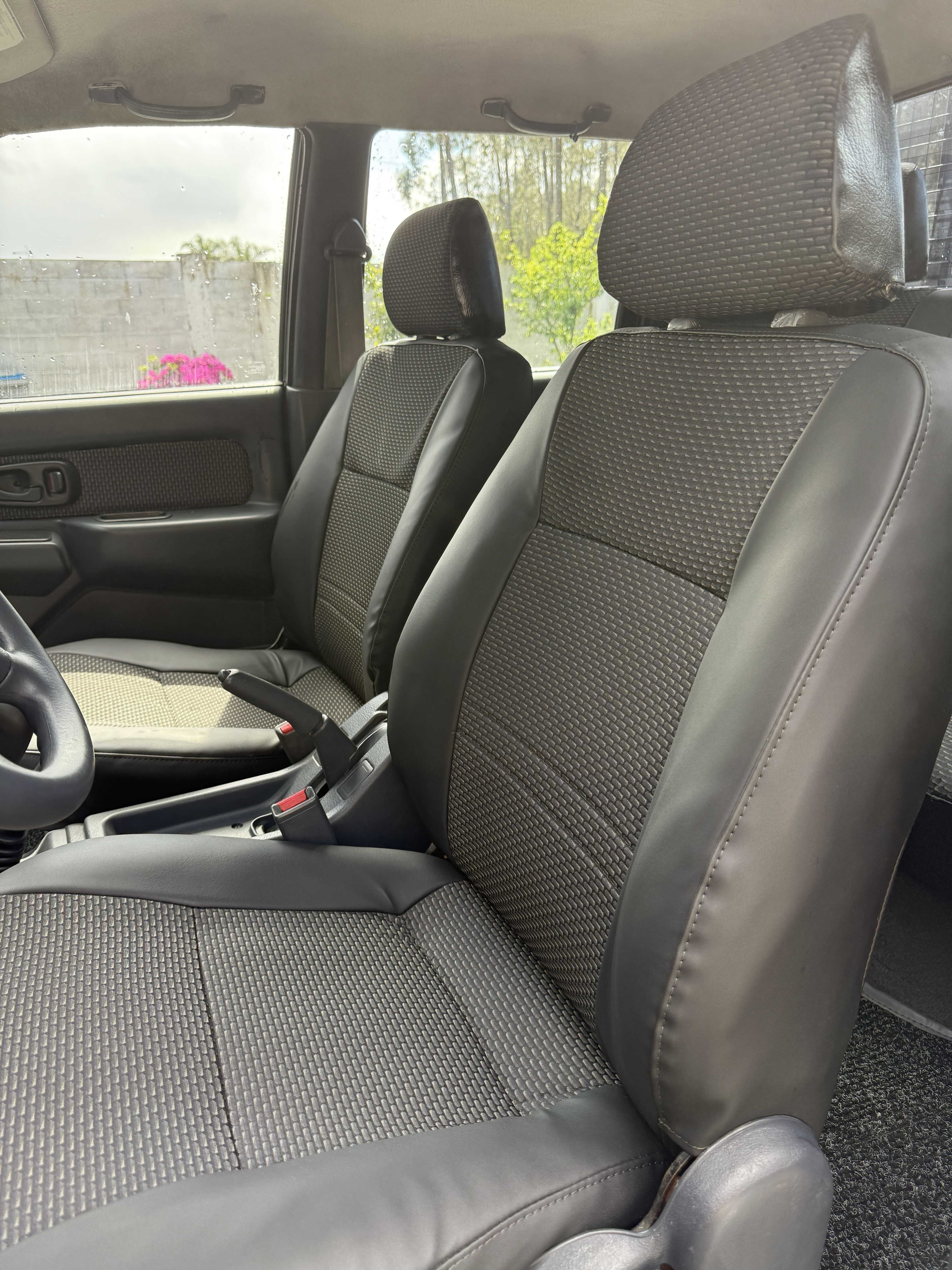 MITSUBISHI L200 2.5 TD 4X4 C/ AC + EXTRAS
