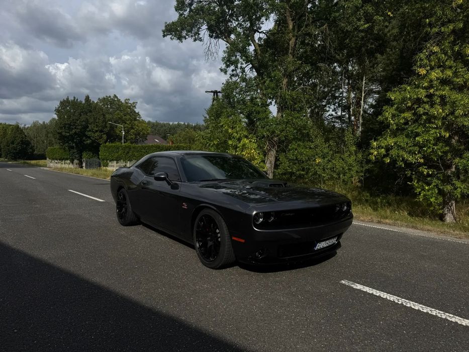 Dodge Challenger Dodge Challenger w wersji R/T 5.7 HEMI V8