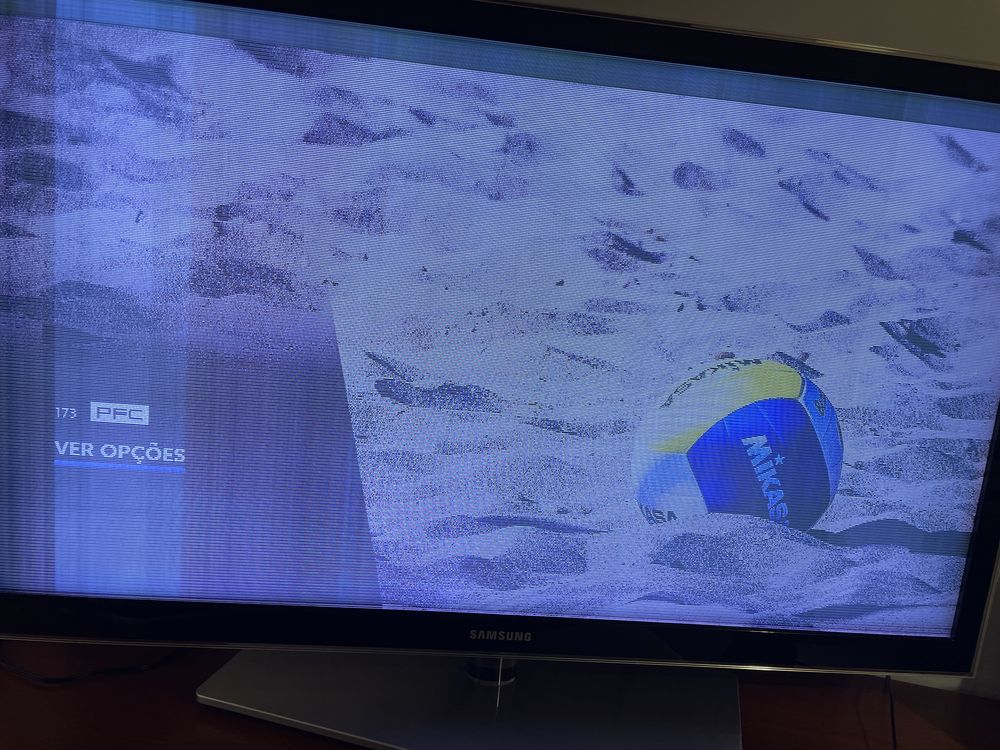 Tv samsung UE46C6000