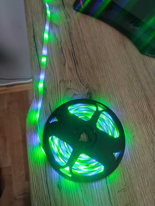 Ledy RGB + okablowanie + pilot