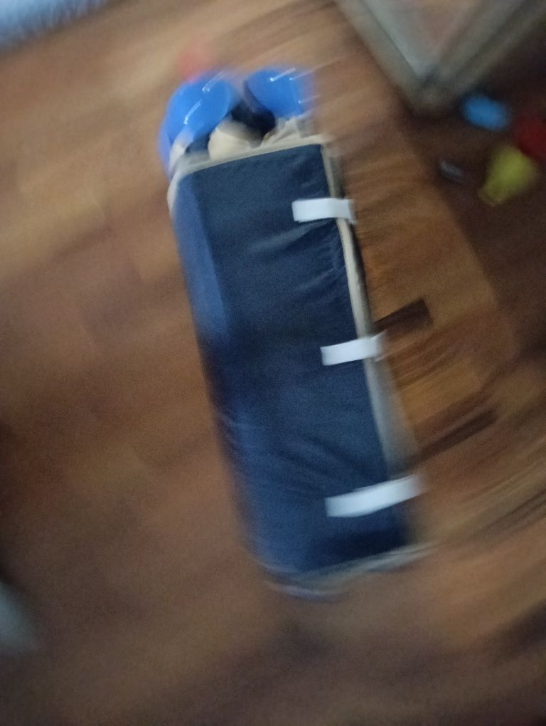 Łóżeczko turystyczne w dobrym stanie