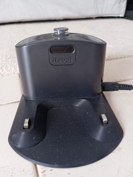 A precisar de uma mão na limpeza? Aspirador Roomba e a solução