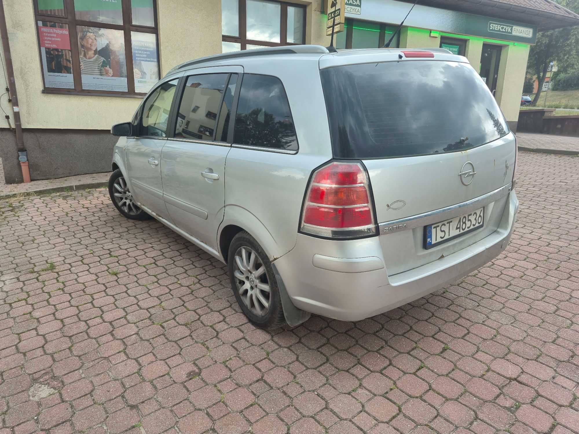 Opel Zafira B 2006r. benzyna