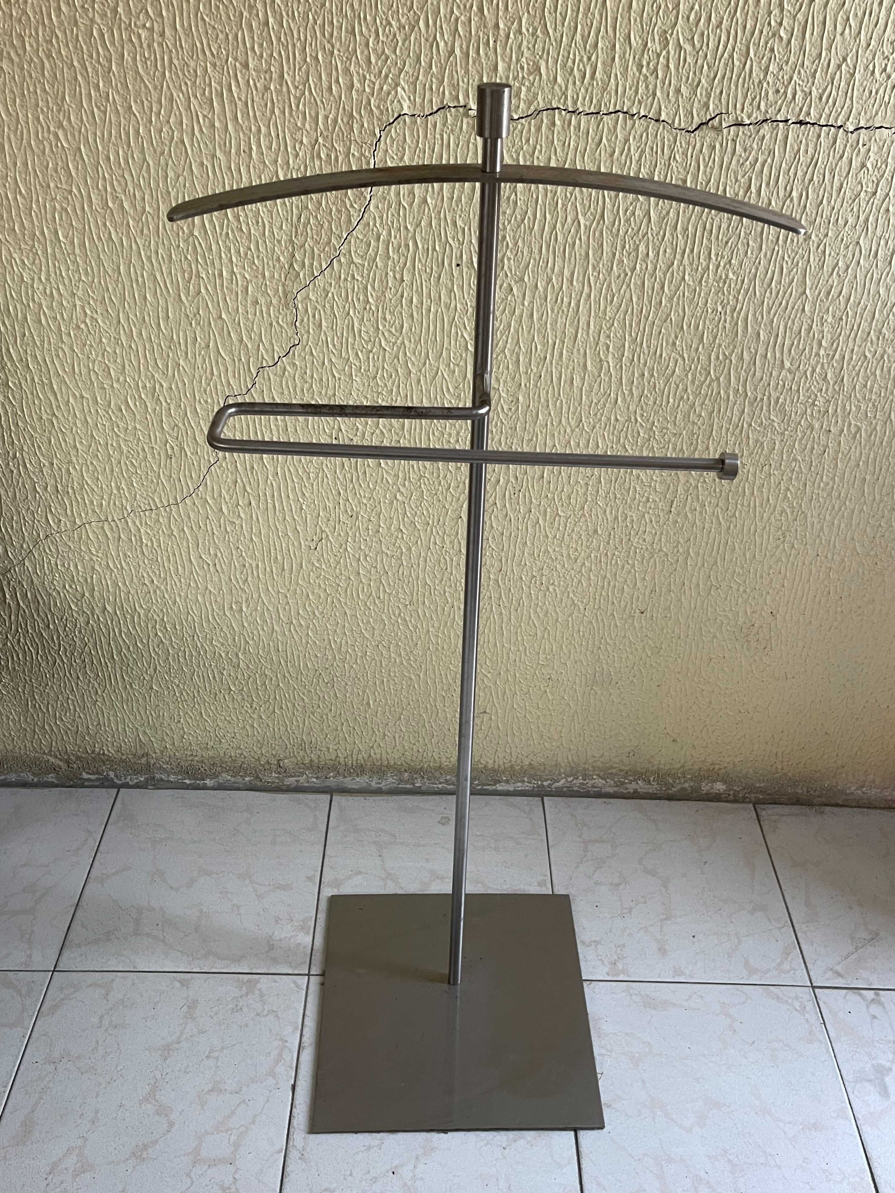 Mancebo / cabide de roupa em aço inoxidável – moderno e resistente
