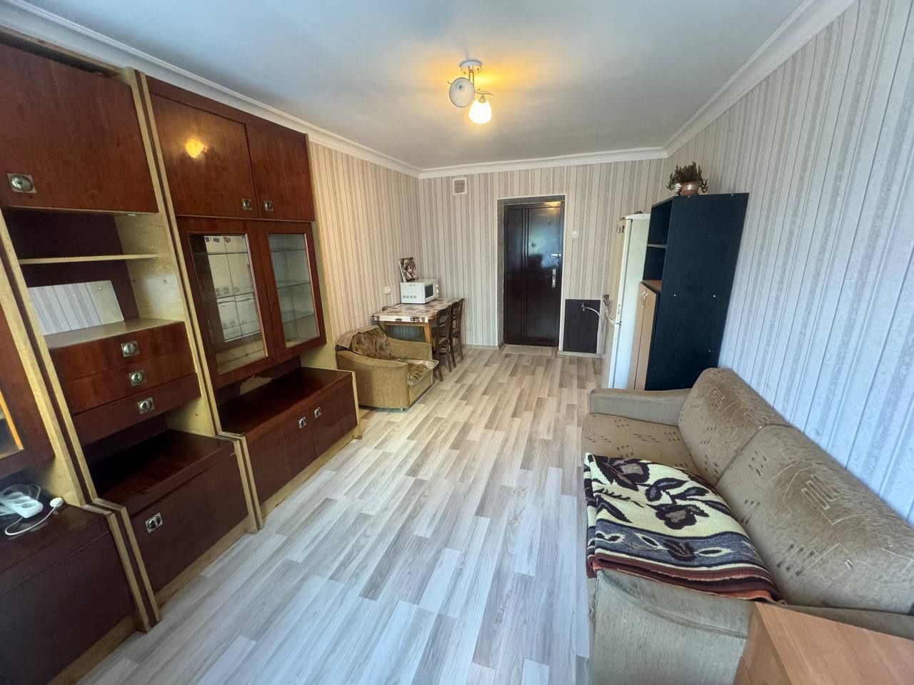 Кімната в гуртожитку біля парку Шевченка