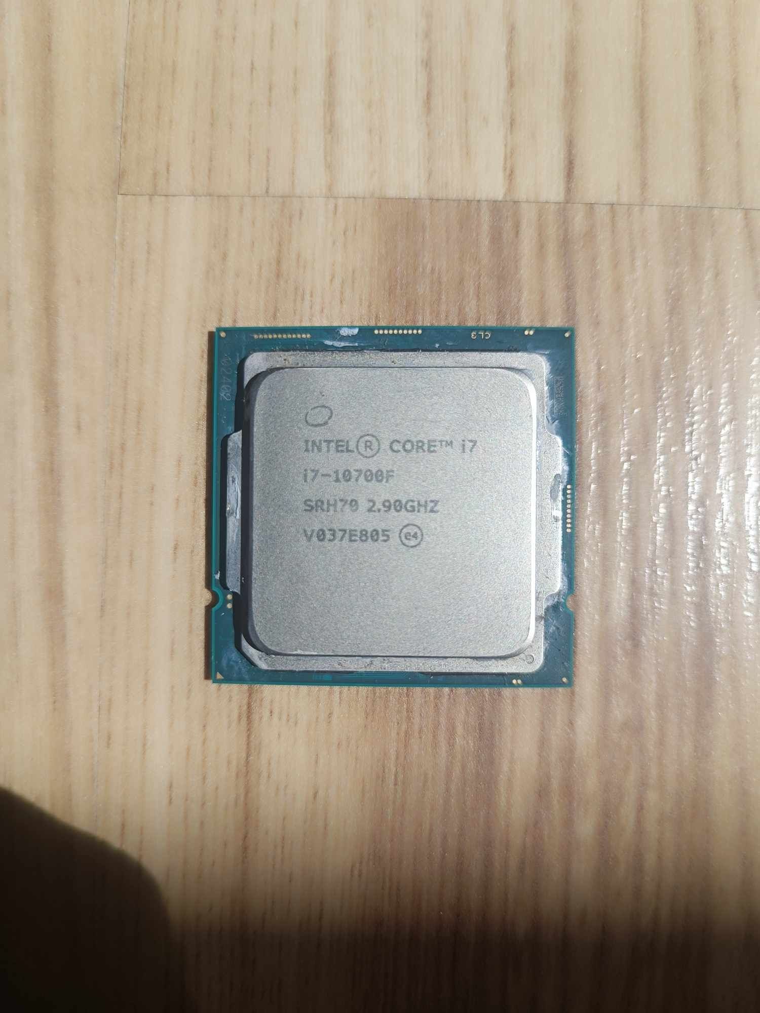 Procesor i7-10700f