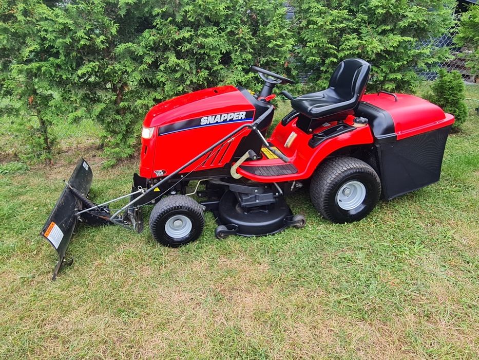 Piękny profesjonalny traktorek kosiarka SNAPPER 19 KM pompa oleju Duży