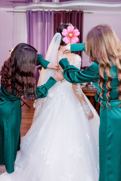 Продам весільне плаття в гарному стані