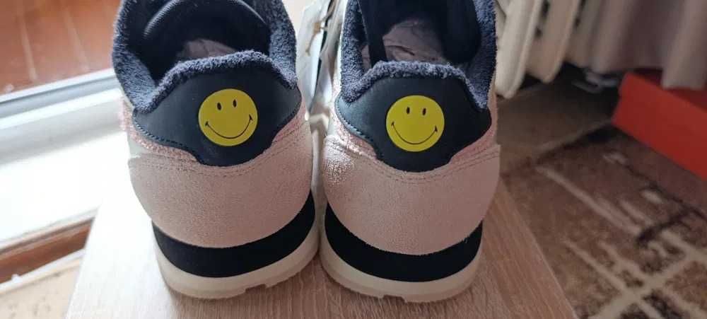 Кроссовки Reebok Smile