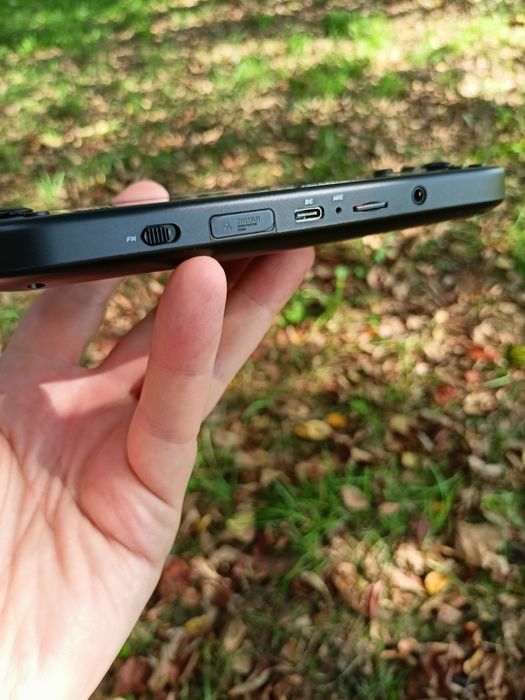 Портативная игровая консоль Trimui Smart pro