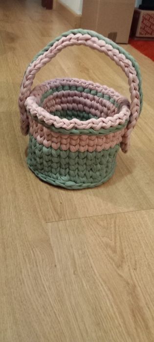 Cestos trapilho  com tampa para castanhas