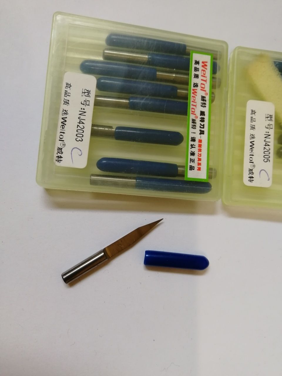 Frezy grawerskie vhm chwyt 4mm zestaw 244szt kąt 20,25,30,40,45,75,90.