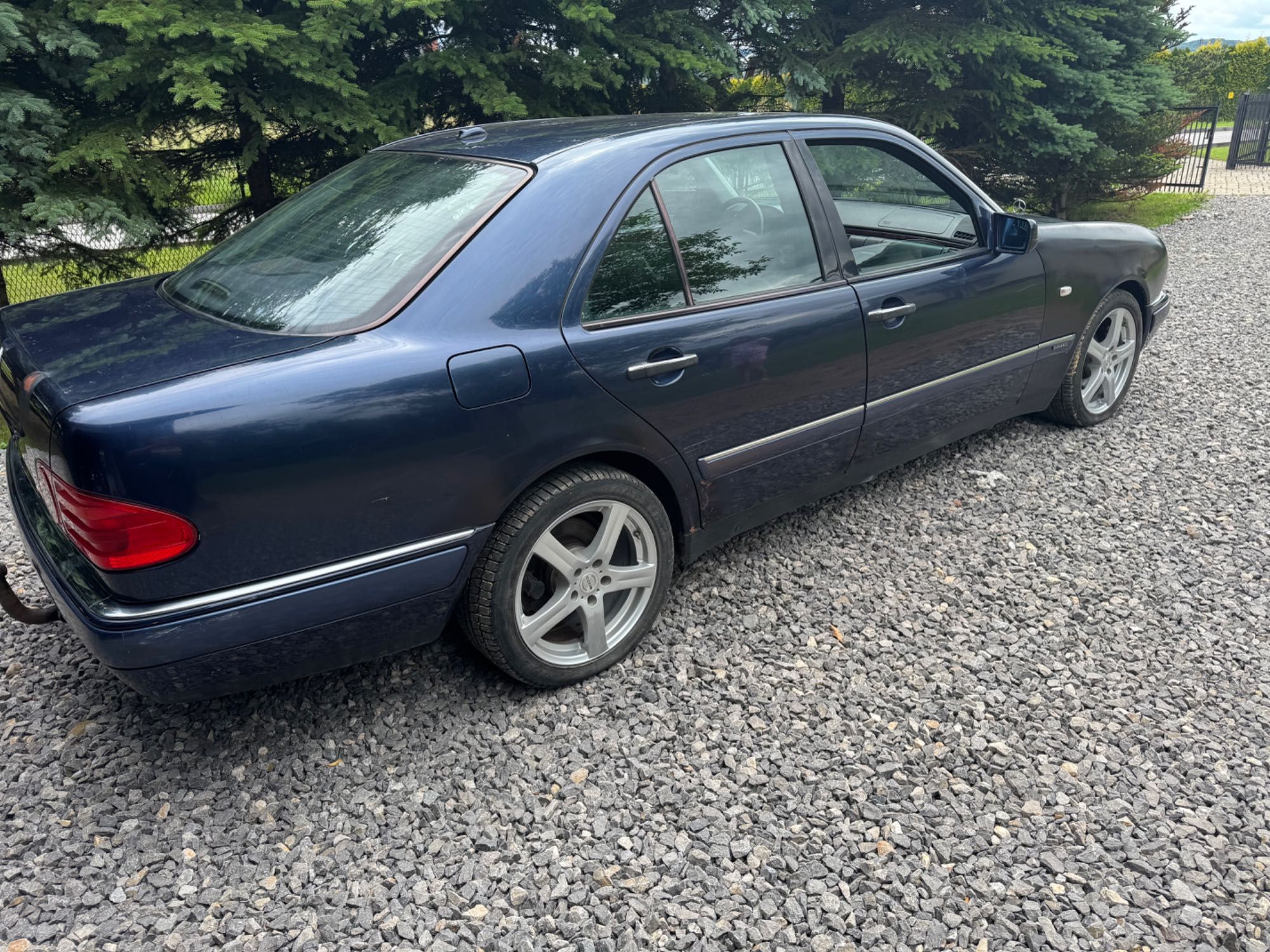 Mercedes W210 E280