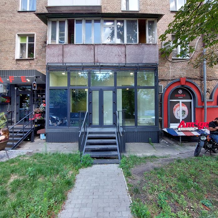 Продам магазин 110м.кв. Окупаемость 6,5-7 лет. Печерск. Киев.