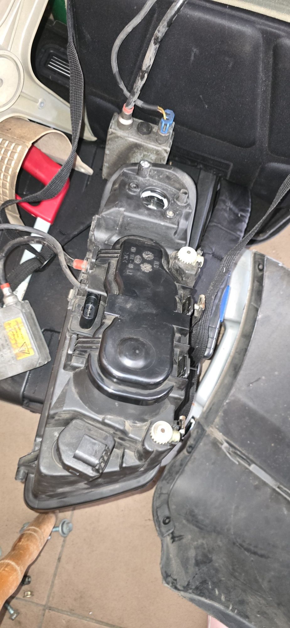 Lampy xenon audi a3 8l