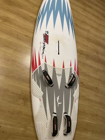 Deska Windsurfingowa Fanatic Shark 142