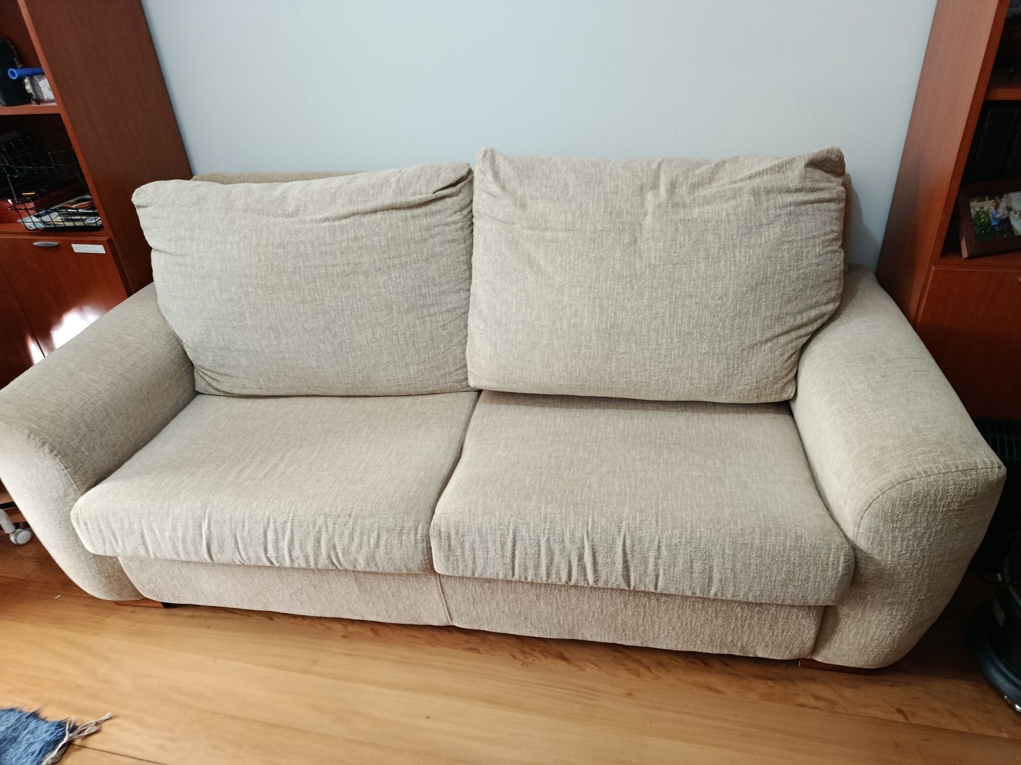 Sofá cama de casal como novo