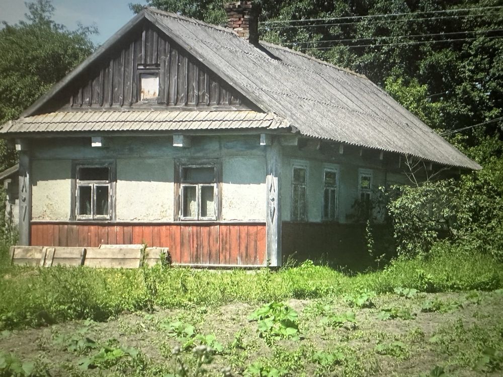 Будинок с Крушинець Волиньська обл з землею 1 га та озером 50х25