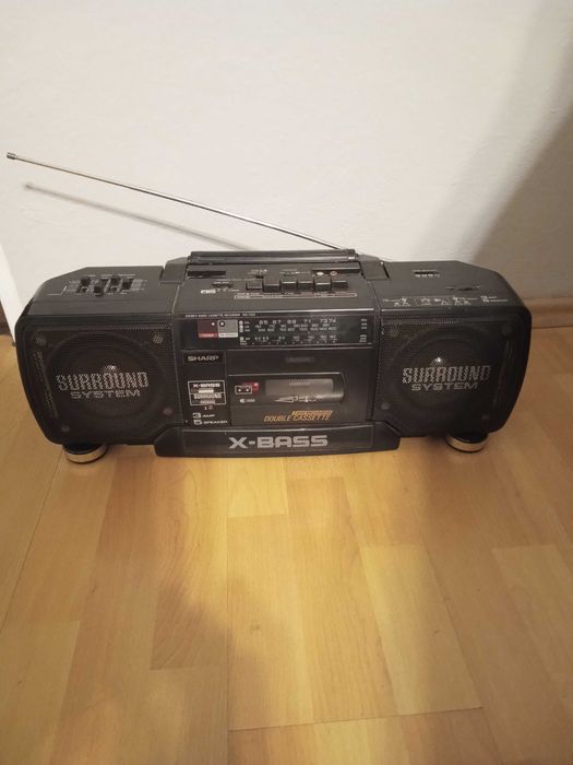 Radiomagnetofon dwukasetowy SHARP WQ-T352 z lat 80- tych