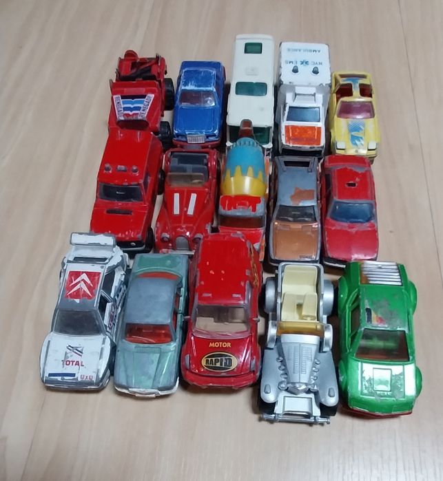 Lote de 15 miniaturas antigas Majorette