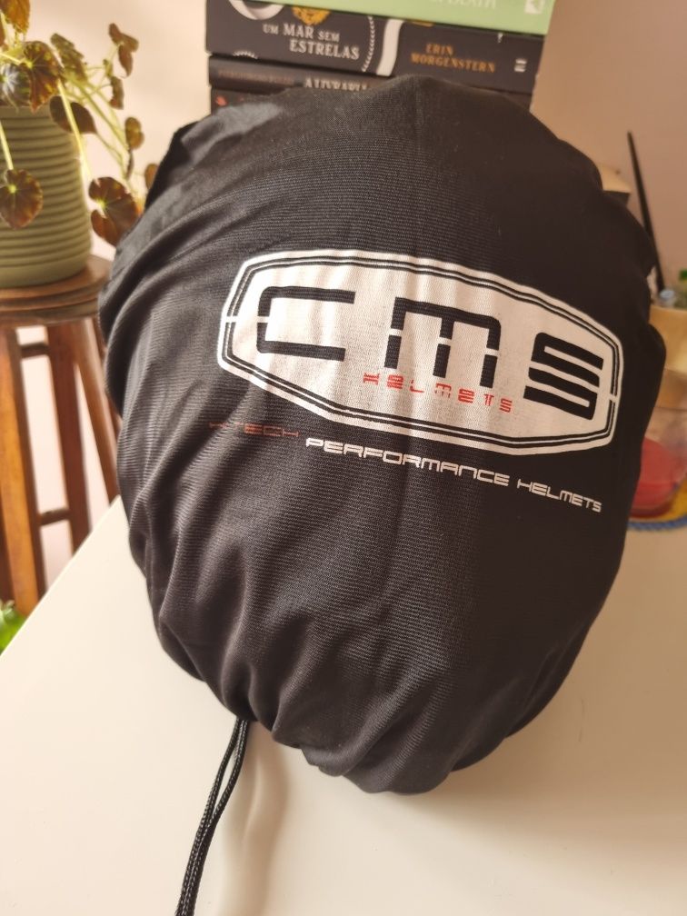 Capacete de mota CMS