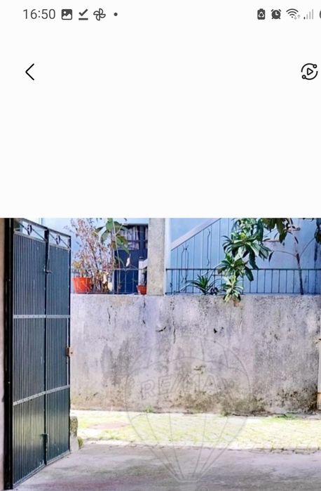 Portão de garagem 3,28x2,12cm