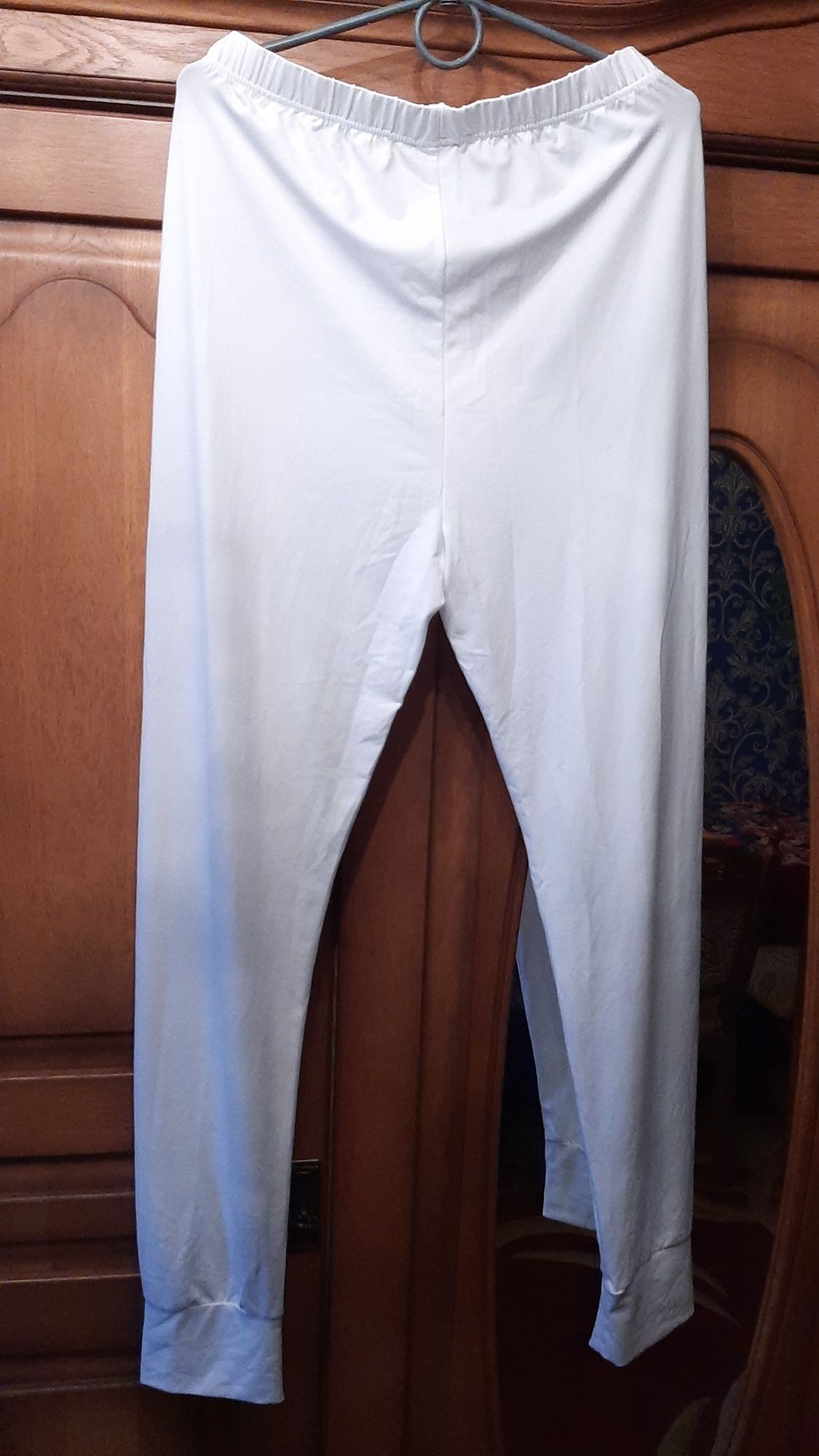 Подштаники,лёгкие штаны белые, размер L.