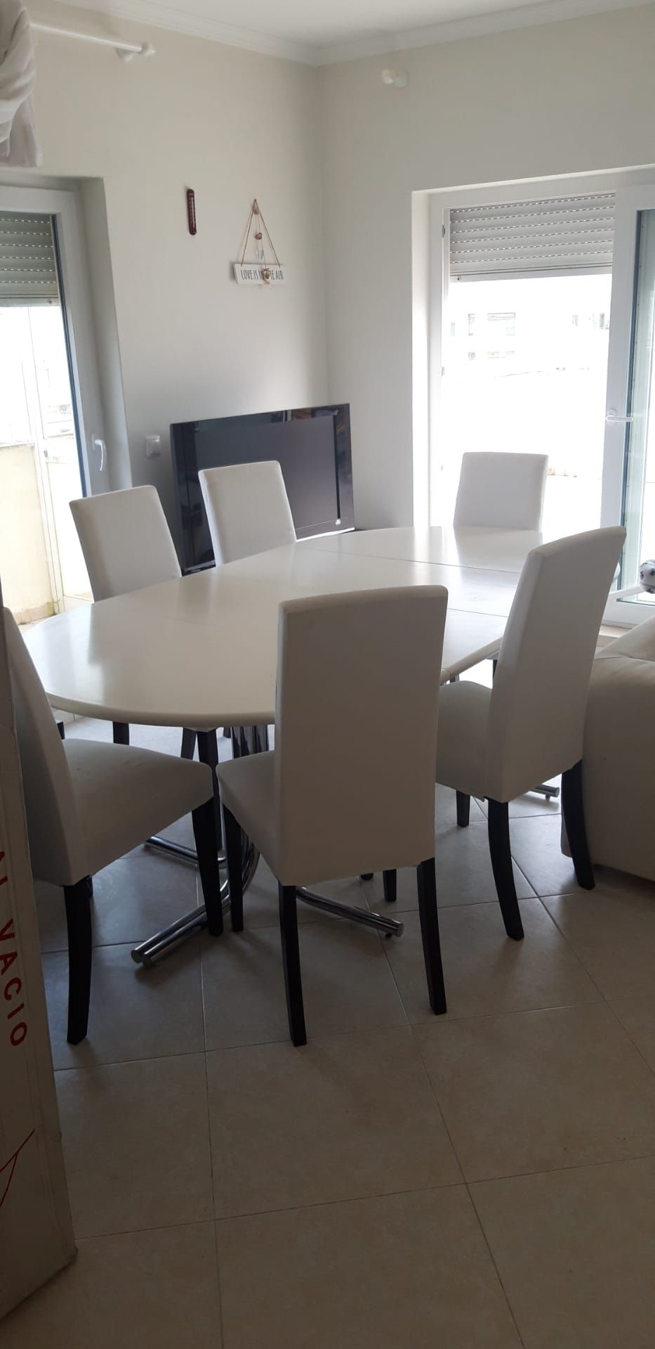 Vendo mesa branca extensível