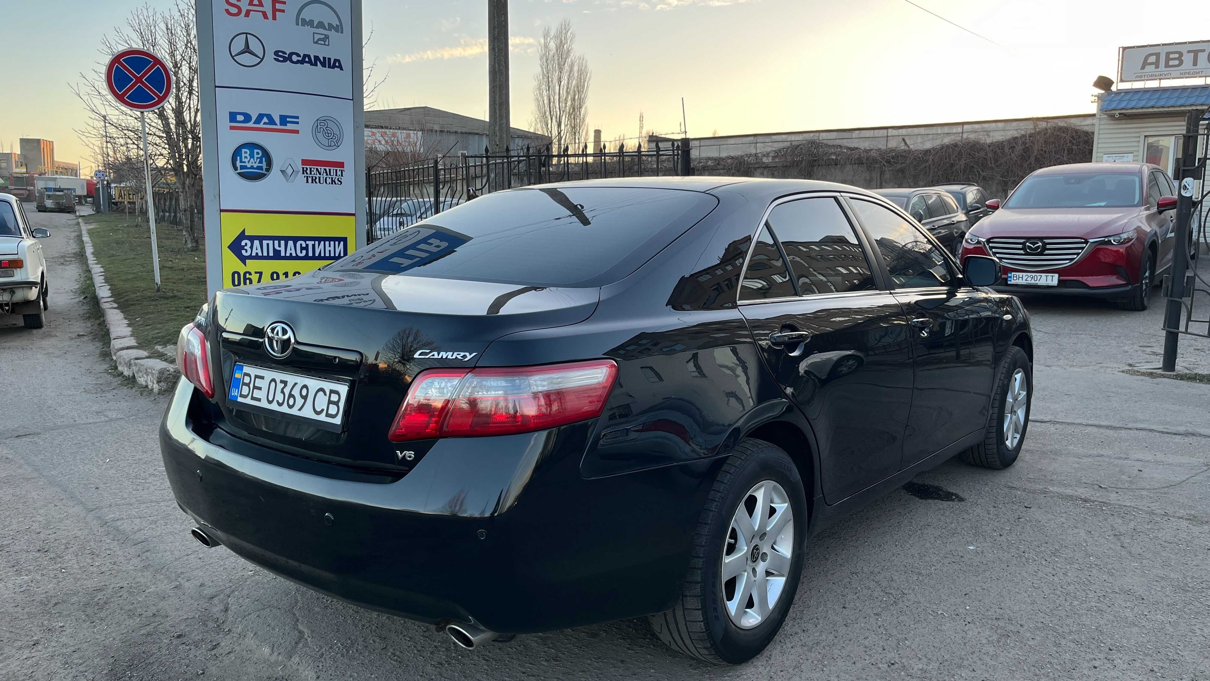 Терміново. Продам автомобіль Toyota Camry 3,5 , 2006 г.  8300 у.е.