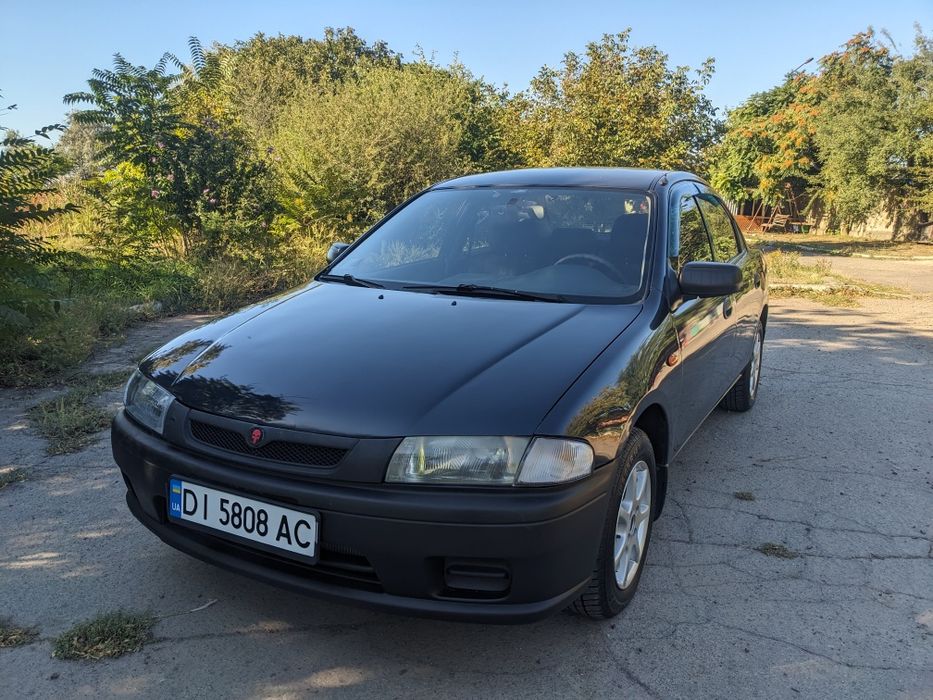 Продаю Mazda 323, 1998 г.в.