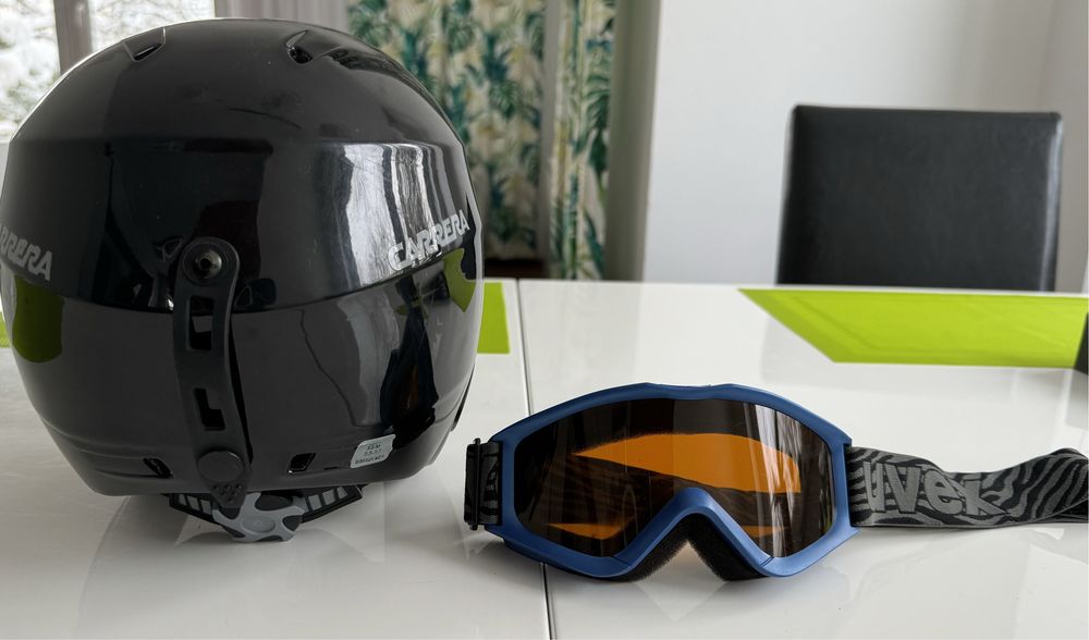 Kask narciarski carrera i gogle uvex