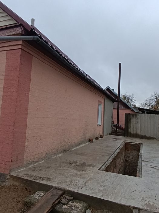 Продам будинок в селищі Ланна
